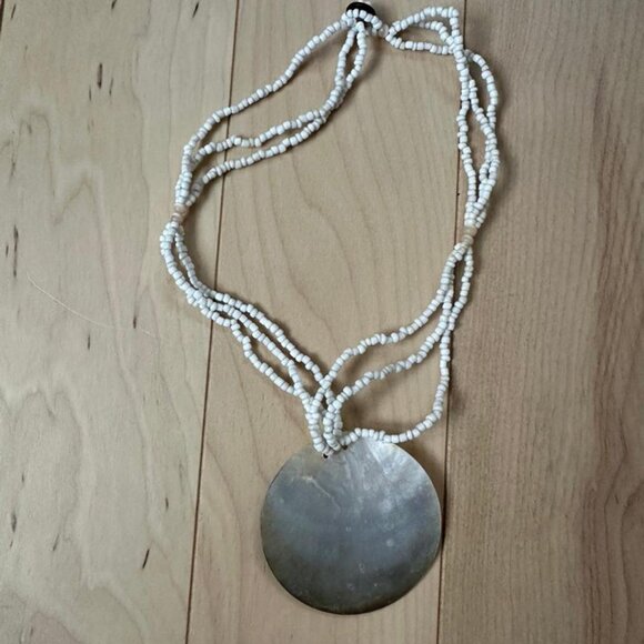 Vintage Vacation Mermaid Set – Real Seashell Pendant Necklace + Wooden Bangle - Picture 6 of 7